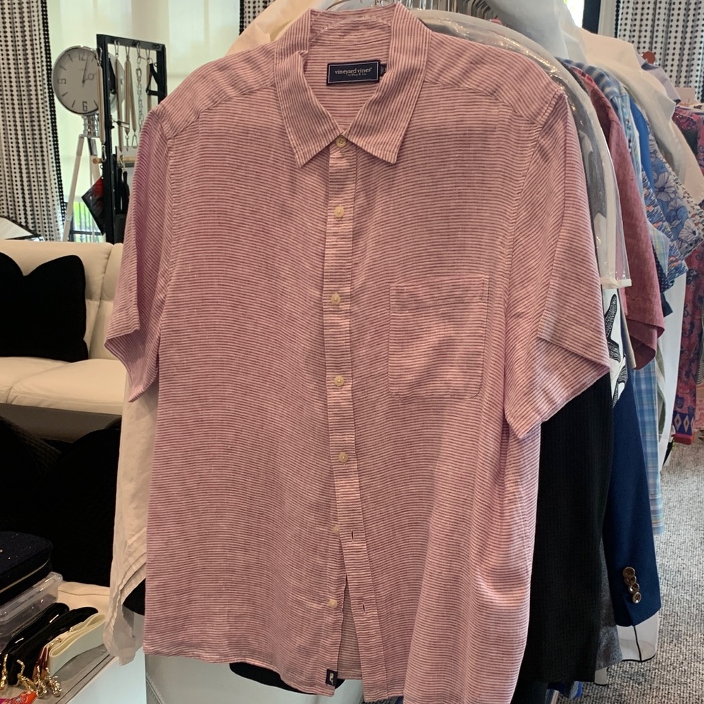 Vineyard Vines Light Pink Striped Short-Sleeve Button-Down Shirt. XL. Worn once